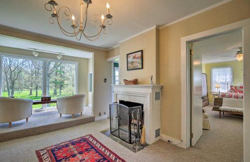Tivoli House | Charming Tivoli Home with Patio, by Town and Shops
