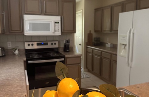 DeSoto House | Charming townhome in DeSoto.