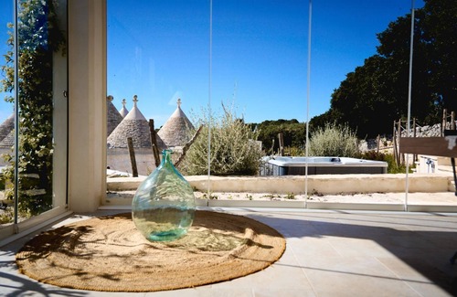 Locorotondo Villa | Charming trulli with panoramic pool and jacuzzi in Itria Valley