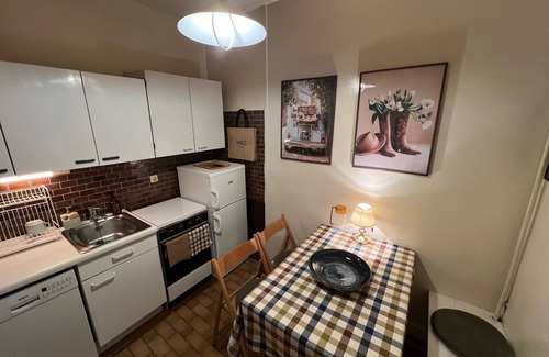 Quartier de l'Ecole-Militaire Apartment | Charming two-room apartment in the 7th arrondissement, for families of 2-4.