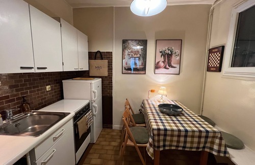 Quartier de l'Ecole-Militaire Apartment | Charming two-room apartment in the 7th arrondissement, for families of 2-4.