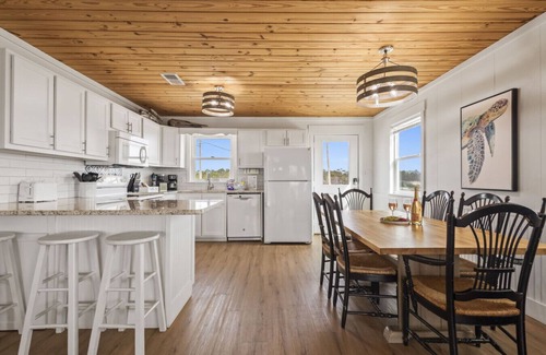 Southpointe House | Charming Updated Beach Cottage in Fort Morgan, AL