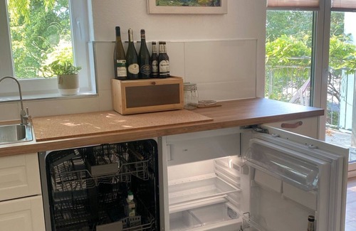 Erkner Apartment | ☀️ Charming vacation apartment in Erkner/Grünheide - 88 m² Cozy relaxation! ☀️