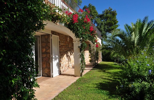 Sa Riera Villa | Charming villa, beautiful sea view, private pool and beach 5 minutes away on foot