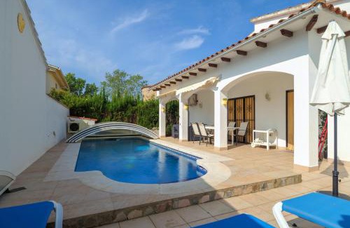 Castello d'Empuries Villa | Charming villa with private pool in Castelló d'Empúries