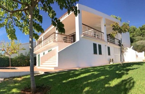 Sant Tomas House | Charming “Villa Ana R9” with Sea View, Pool, Garden & Terrace
