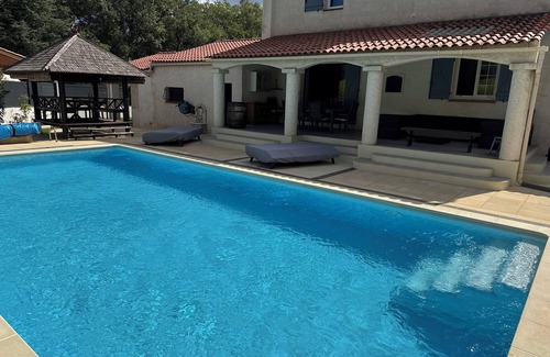 Forcalqueiret Villa | Charming Villa in Provence