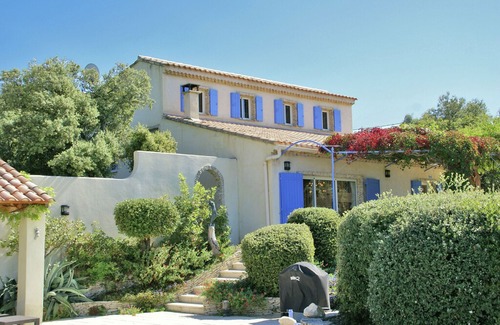 Villes-sur-Auzon Villa | Charming Villa in Villes-sur-Auzon with Swimming Pool