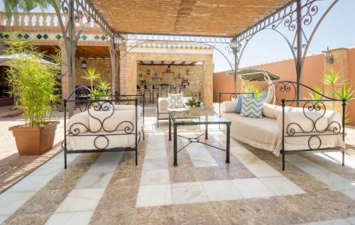 Padul Villa | Charming Villa in Padul with Private Pool Open 01/04-01/10