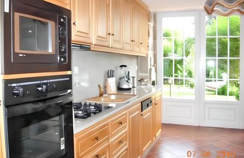 Pedraca Villa | Charming Villa in Pedraça with Shared Pool