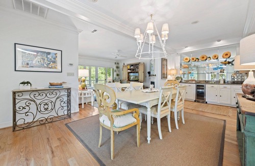 Debordieu Colony Villa | Charming villa overlooking the golf course, close to the DeBordieu Clubhouse! Stephens Siesta