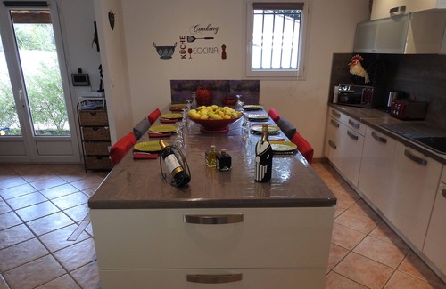 Ceyreste Villa | Charming villa: Secure swimming pool, fenced, close to the sea/Calanques/Cassis
