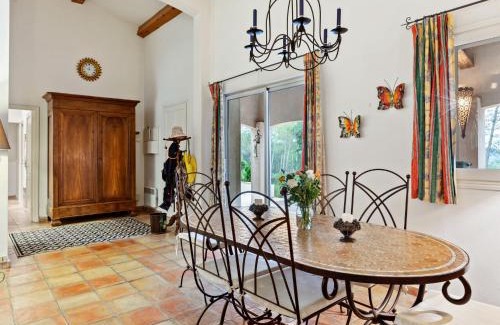 Bagnols-en-Foret Villa | Charming villa with private pool