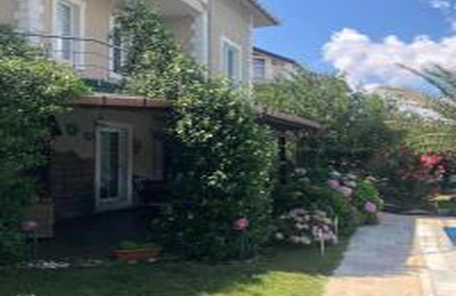 Mollafeneri House | Charming Villa with Private Pool and Garden in Gebze