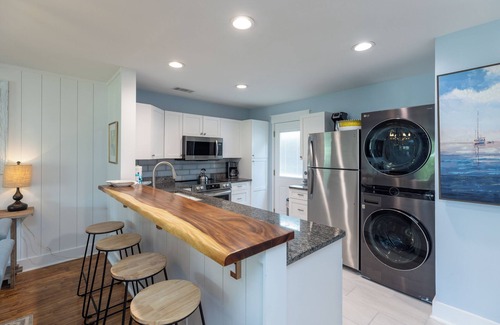 Palmetto Dunes Condo | Charming | Walk to Beach | Pet Friendly | QG588