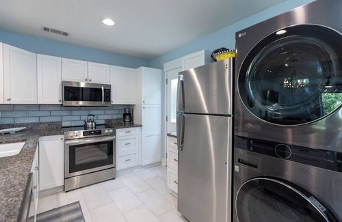 Palmetto Dunes Condo | Charming | Walk to Beach | Pet Friendly | QG588