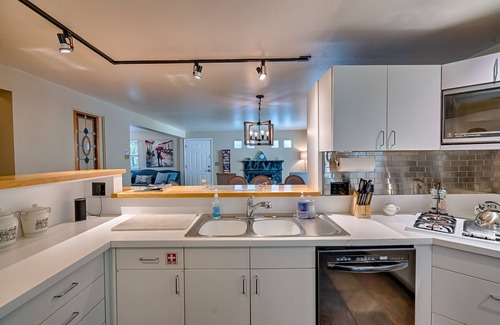 Downtown Flagstaff House | Charming, Walk to Town, 4 BR Home in Downtown Flagstaff