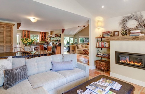 El Verano House | Charming Wine Country Cottage - 1.5 m to Sonoma Plaza