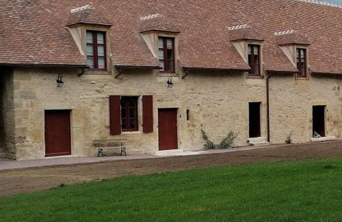 Ainay-le-Vieil Cottage | Charming XVIIth Century Cottage: 8 Guests, 4 Bedrooms, Modern Amenities, Historic Setting