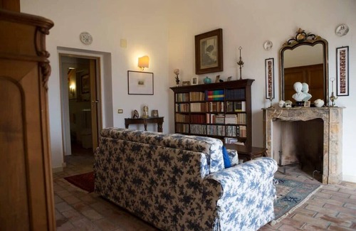 Mosciano Sant'Angelo Villa | Charmingful Villa WITH Great Scenary And Vibes