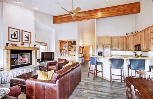 Baldy Mountain House | Charter Ridge 60 Apartment