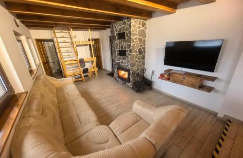 Prasnik House | Chata Gejza