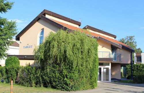 Senec Cabin | Chata TARGET Senec