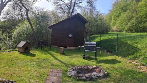 Sloup House | Chata v Moravském krasu