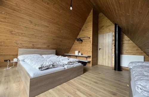 Oravska Lesna Cabin | Chata za plotom