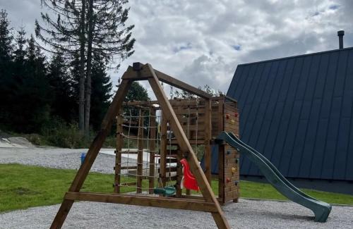 Oravska Lesna Cabin | Chata za plotom