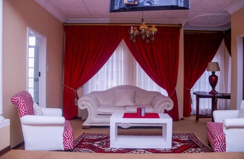 Bela-Bela Hotel | Chateau Country Lodge and Conferencing
