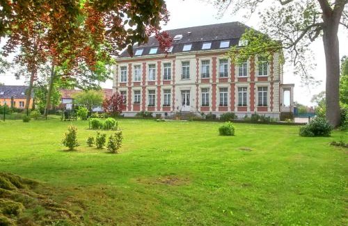 Aire-sur-la-Lys Bed & Breakfast | Chateau de Moulin le Comte
