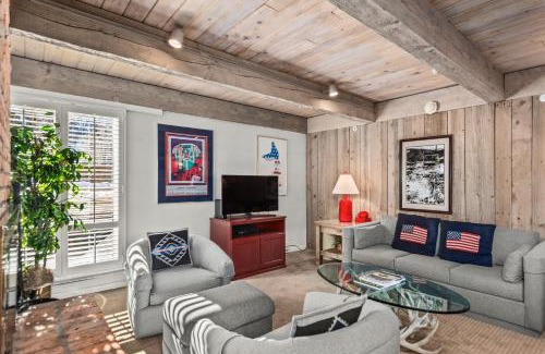 Aspen House | Chateau Eau Claire Unit 1, Stylish Condo Overlooking the River, Walking Distance to Downtown