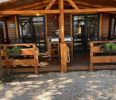 Pakostane Resort | Chatka Daisy A,B