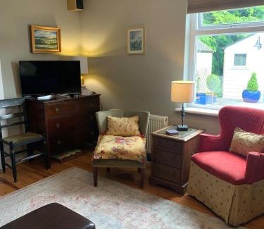 Athea House | Chatterbox Cottage
