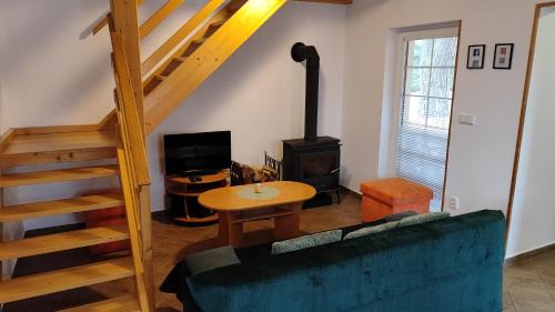 Tyn nad Vltavou Apartment | Chaty Koloděje-žlutý dům