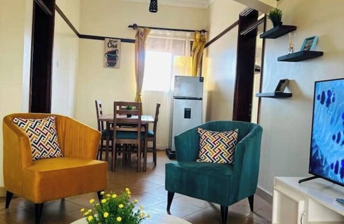 Kampala Apartment | Chayil Loft Mulago; 2bedroom/2bathroom, free;wifi,parking,laundry & officespace.