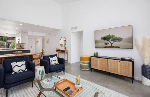 Sunrise Vista Chino Condo | Check out our Low Summer Rates!