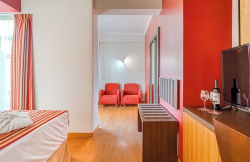 Sao Martinho Hotel | Check Out Vigário Beach! Scenic Views, Onsite Spa, Swimming Pool