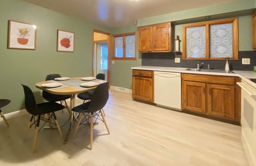 Loveland House | Cheerful 3 bedroom 2 blocks from Lake Loveland! Great place for families.