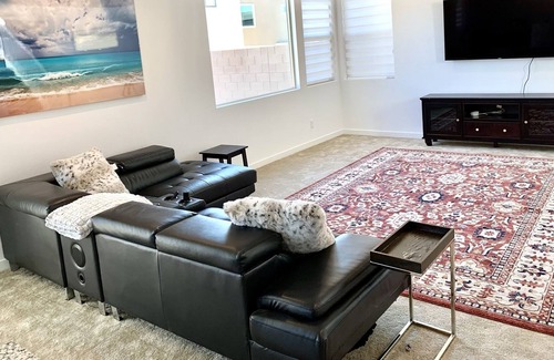 Enterprise Villa | Cheerful 4-Bedroom Villa with Garage and W/D.
