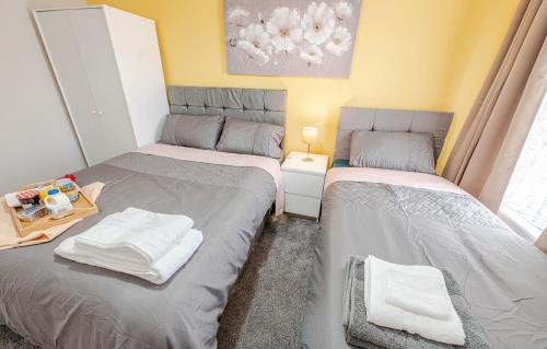 Plumstead House | Cheerful 4 bedrooms home 8 mn to train station