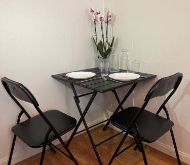 Downtown Apartment | Cheerful 4BR - Heart of down town
