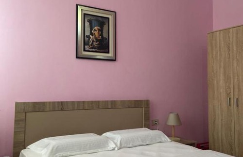 Shkoder House | Cheerful residential home with free parking & WiFi