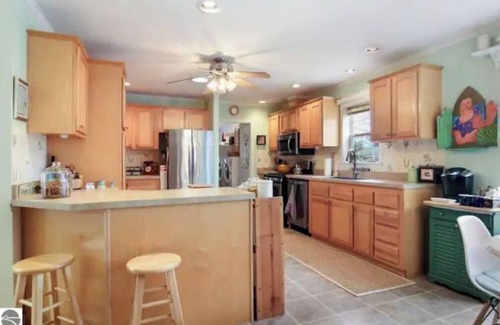 Honor House | Cheerful three bedroom on beautiful Platte River