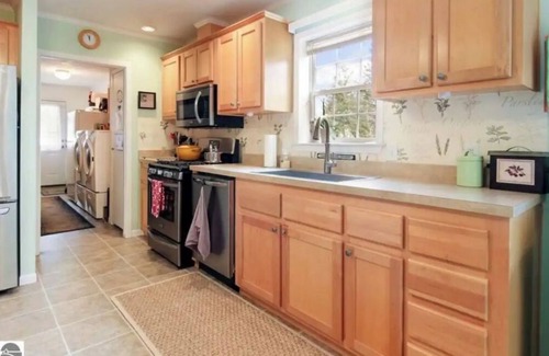 Honor House | Cheerful three bedroom on beautiful Platte River