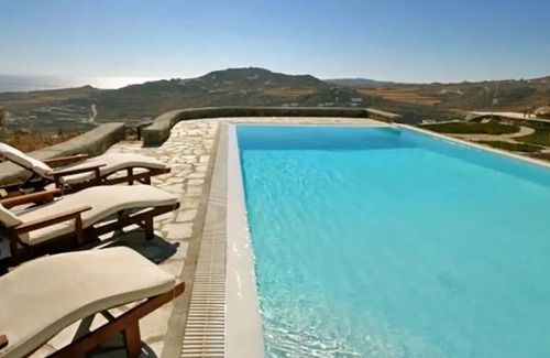 Paraga Villa | Chef included by Fantasia Villas: Paradiso 33 bdr