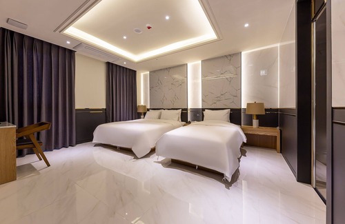 Cheongju Hotel | Cheongju J Hotel