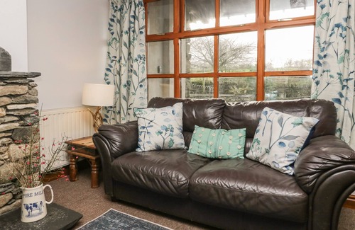 Penny Bridge Cottage | CHERRY TREE BARN, pet friendly, with open fire in Newby Bridge
