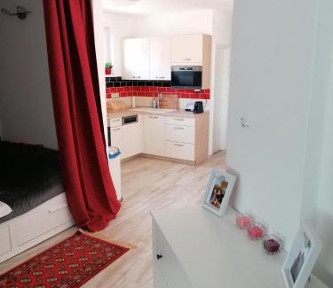 Balatonszemes House | Cherry Tree Cottage, Balatonszemes